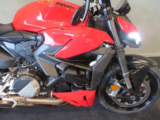 ducati - streetfighter-v2