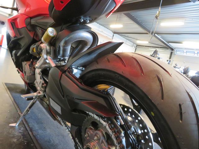 ducati - streetfighter-v2