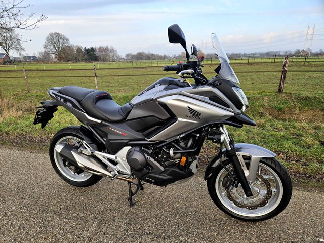 honda - nc-750-x-dct