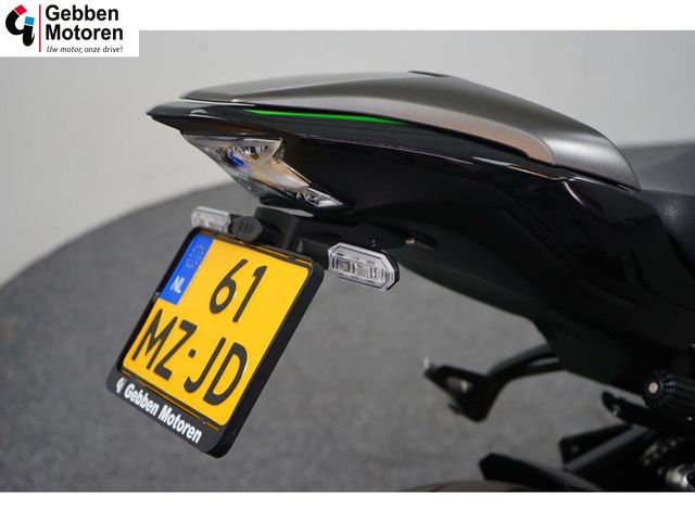 kawasaki - z900