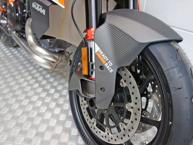 ktm - 1390-super-duke-rr