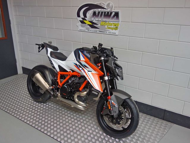 ktm - 1390-super-duke-rr