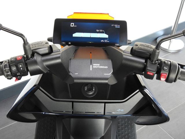 bmw - ce-04