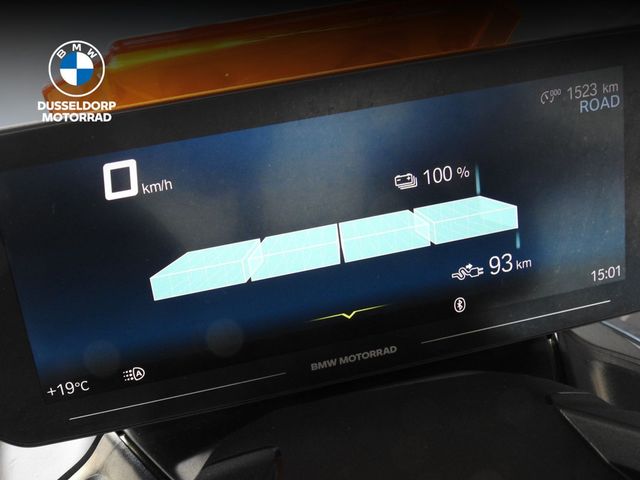 bmw - ce-04