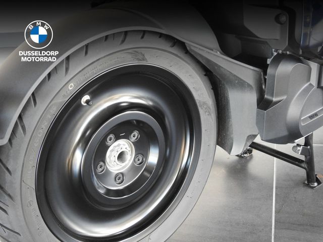 bmw - ce-04