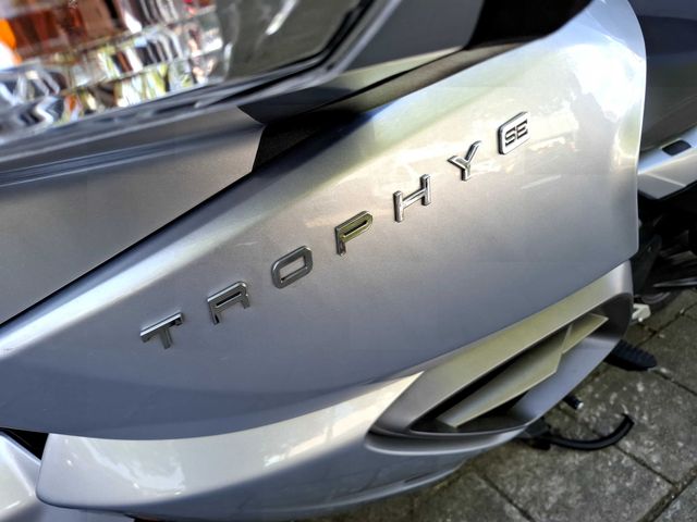 triumph - trophy-1215-se
