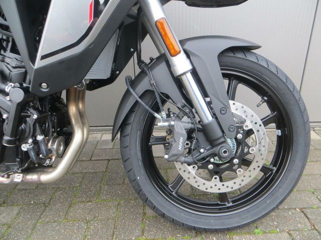 suzuki - v-strom-800