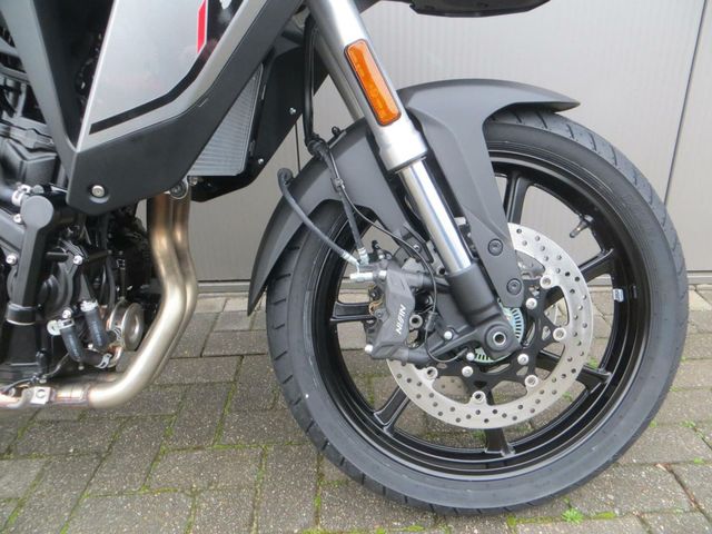 suzuki - v-strom-800