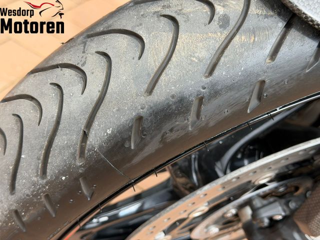 triumph - speed-triple-rs