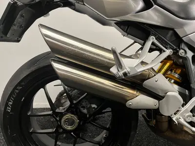 MV AGUSTA BRUTALE 1090 RR – foto 3