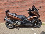KYMCO AK 550