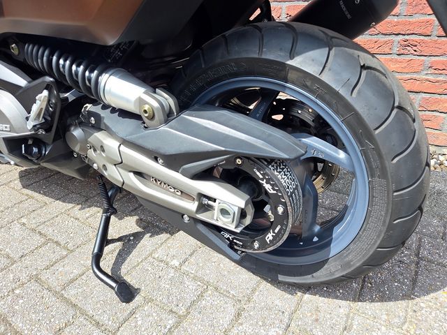 kymco - ak-550