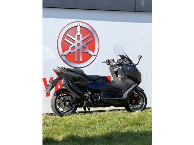 yamaha - tmax-560