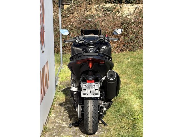 yamaha - tmax-560