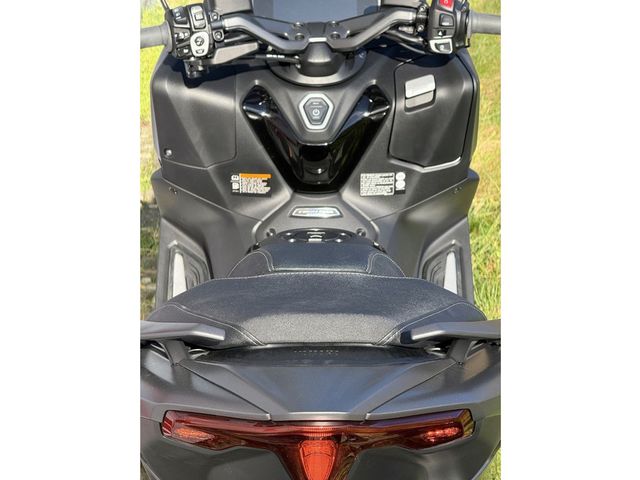 yamaha - tmax-560