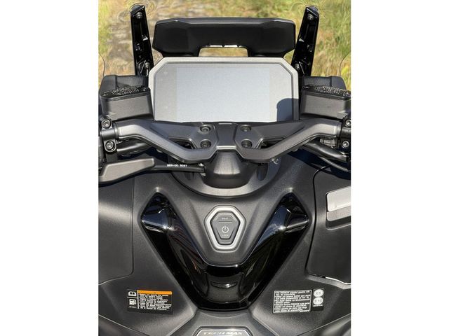 yamaha - tmax-560