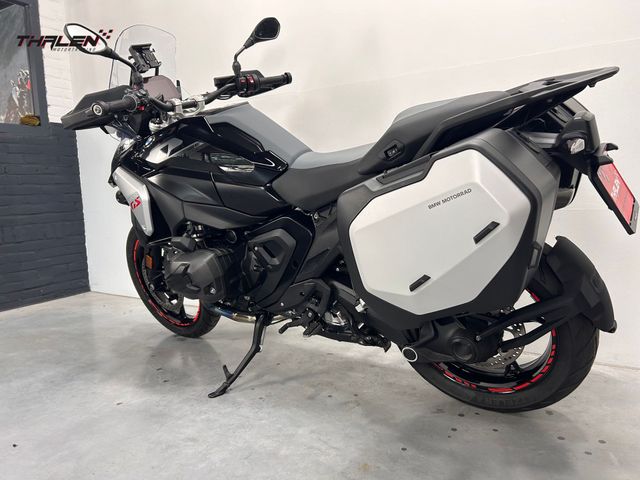 bmw - r-1300-gs-triple-black