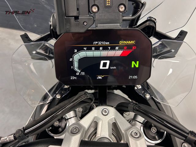 bmw - r-1300-gs-triple-black