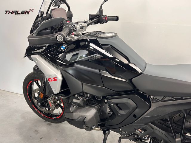 bmw - r-1300-gs-triple-black