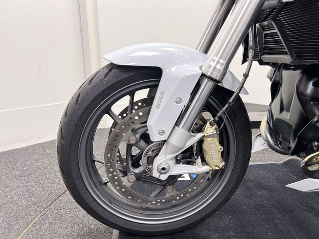 bmw - r-1200-r