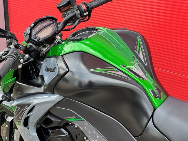 kawasaki - z1000-r