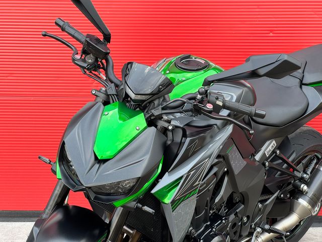 kawasaki - z1000-r