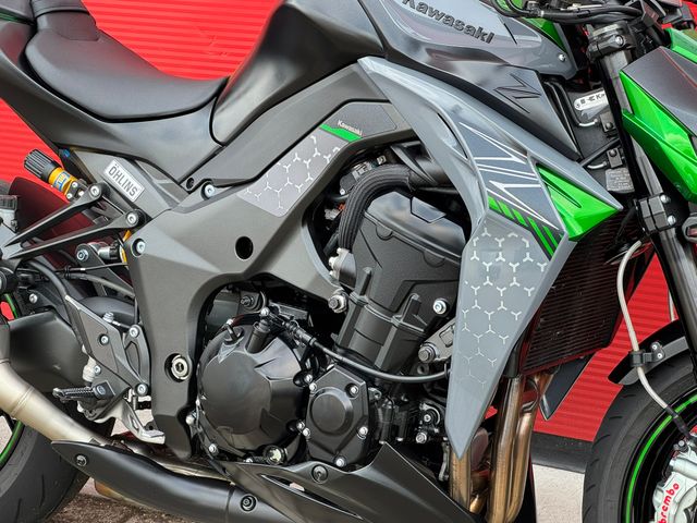 kawasaki - z1000-r