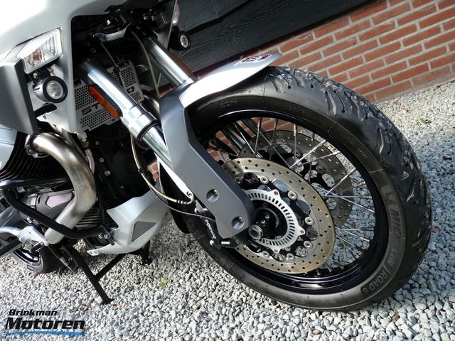 moto-guzzi - stelvio-1200-abs