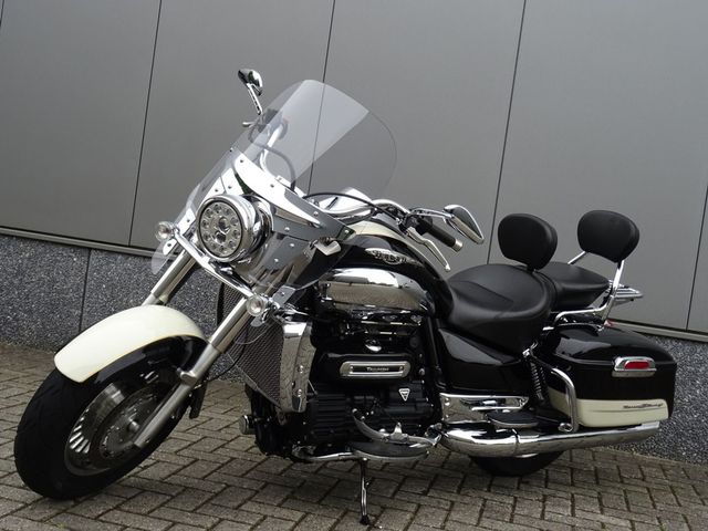 triumph - rocket-iii-touring