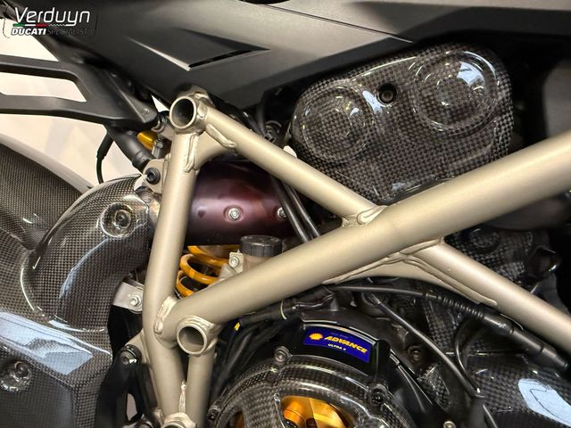 ducati - streetfighter--s-1098