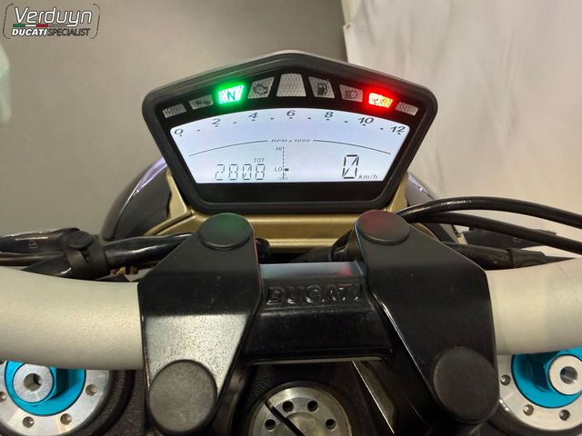 ducati - streetfighter--s-1098