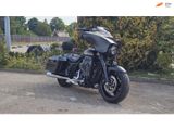 HARLEY-DAVIDSON STREET GLIDE FLHX
