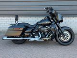 HARLEY-DAVIDSON STREET GLIDE FLHX