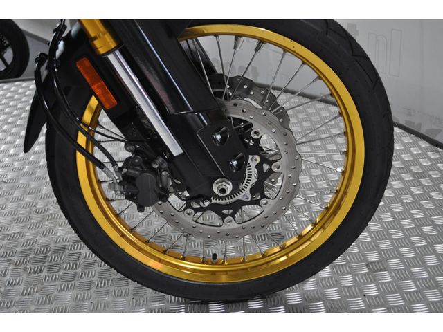 suzuki - v-strom-800-de