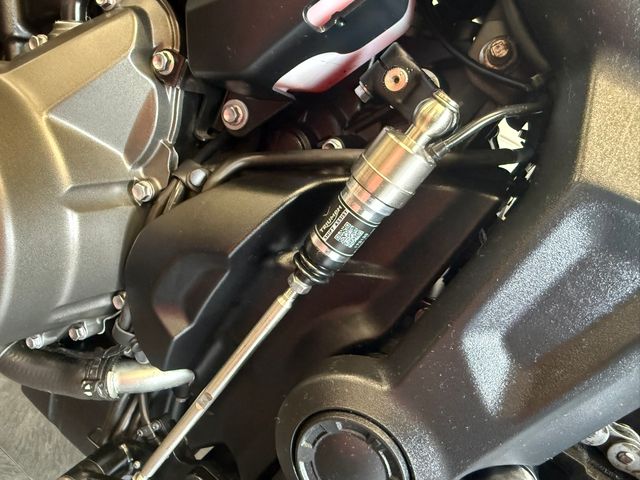 triumph - trident-660