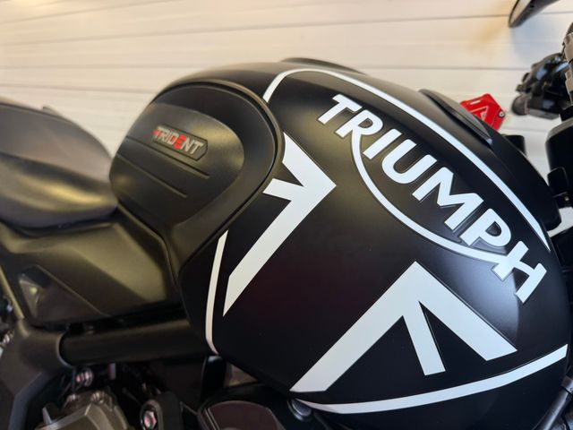 triumph - trident-660