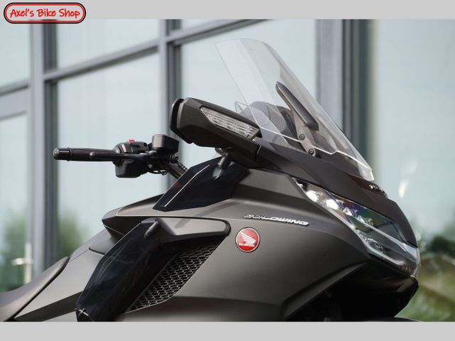 honda - gl-1800-goldwing-bagger-dct