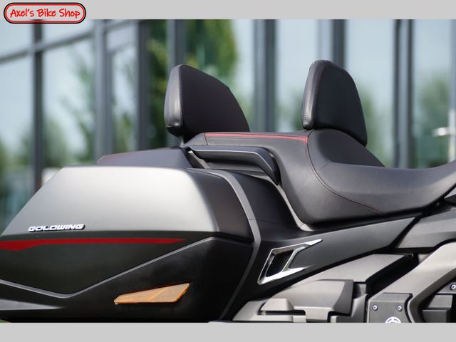 honda - gl-1800-goldwing-bagger-dct