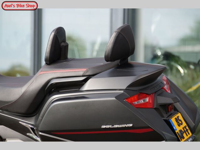 honda - gl-1800-goldwing-bagger-dct