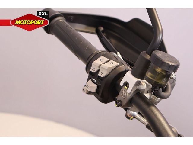 ducati - hypermotard-698-mono-rve