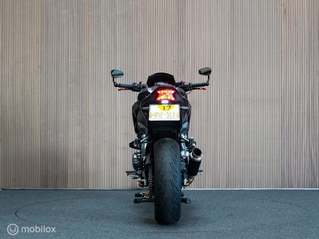 kawasaki - z900