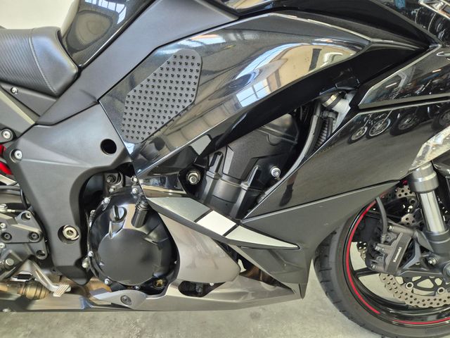 kawasaki - z-1000-sx-tourer-abs