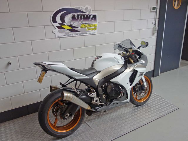 suzuki - gsx-r-1000