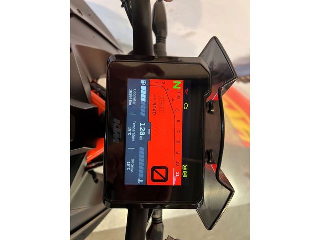 ktm - 1290-super-duke-r