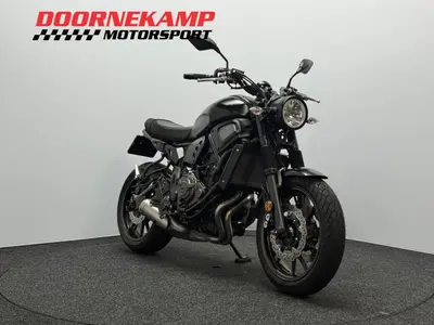 YAMAHA XSR 700 ABS – foto 3