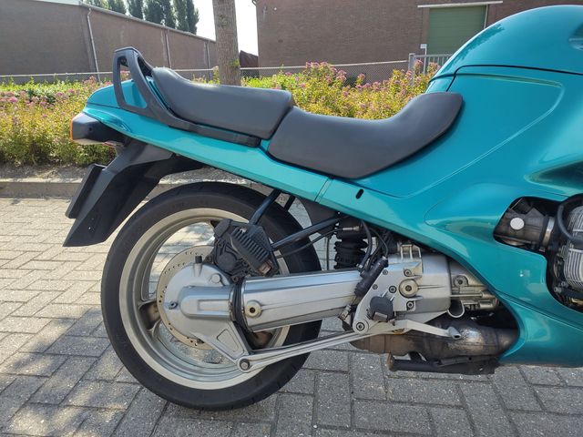 bmw - r-1100-rs