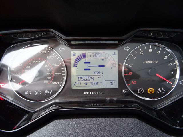 peugeot - metropolis-400