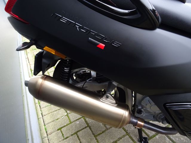 peugeot - metropolis-400