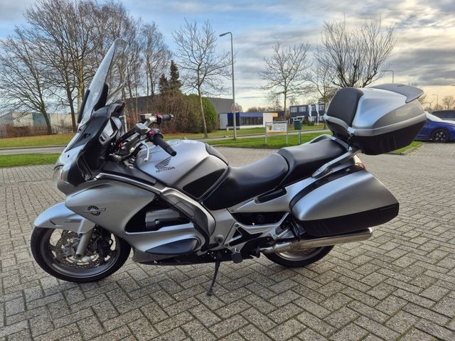 honda - st-1100-pan-european-abs