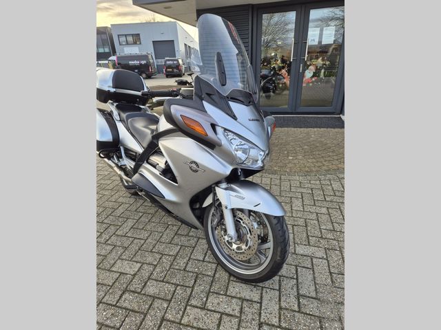 honda - st-1100-pan-european-abs